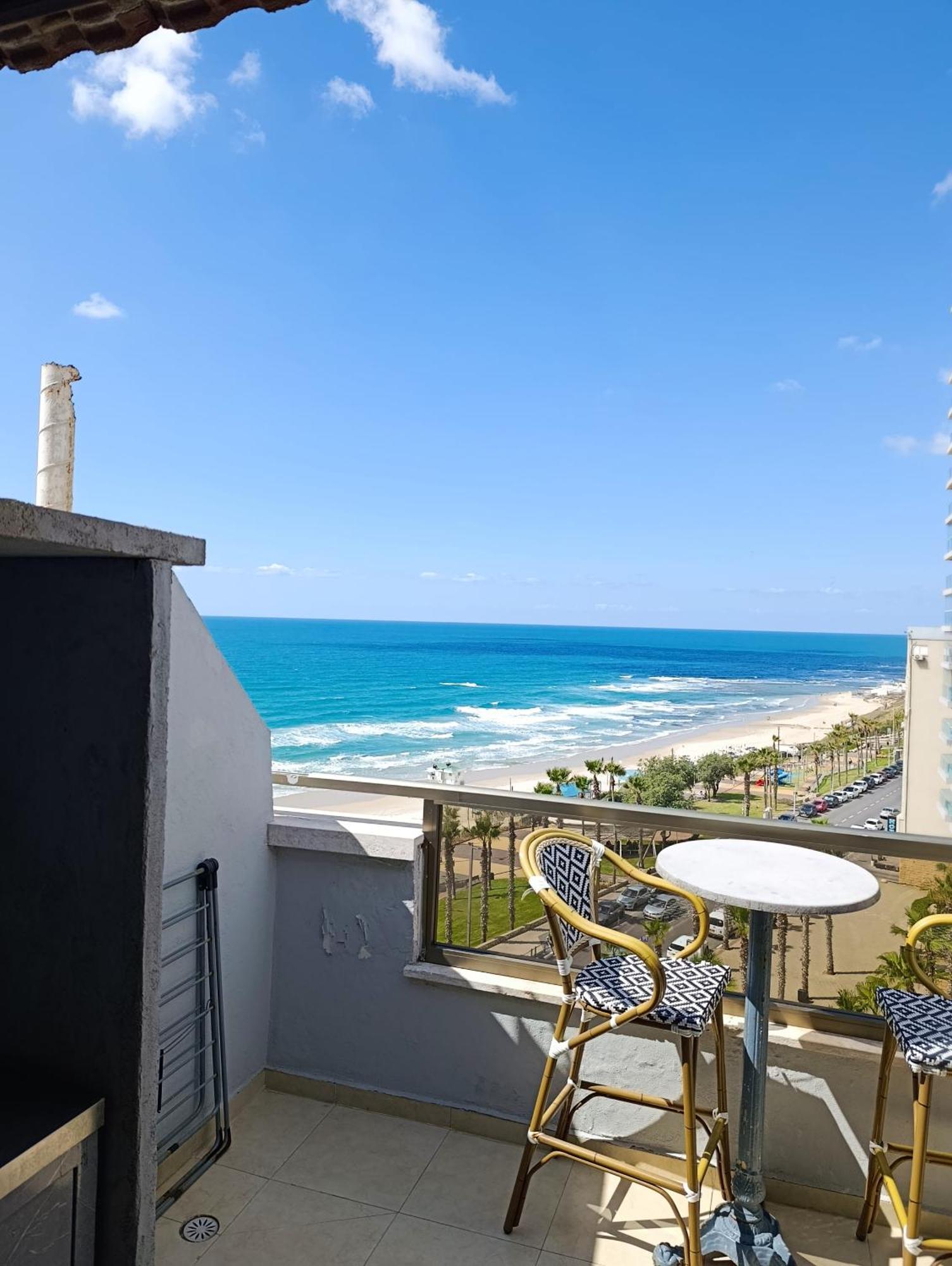 Penthouse Apartment On The Beach Бат-Ям Номер фото