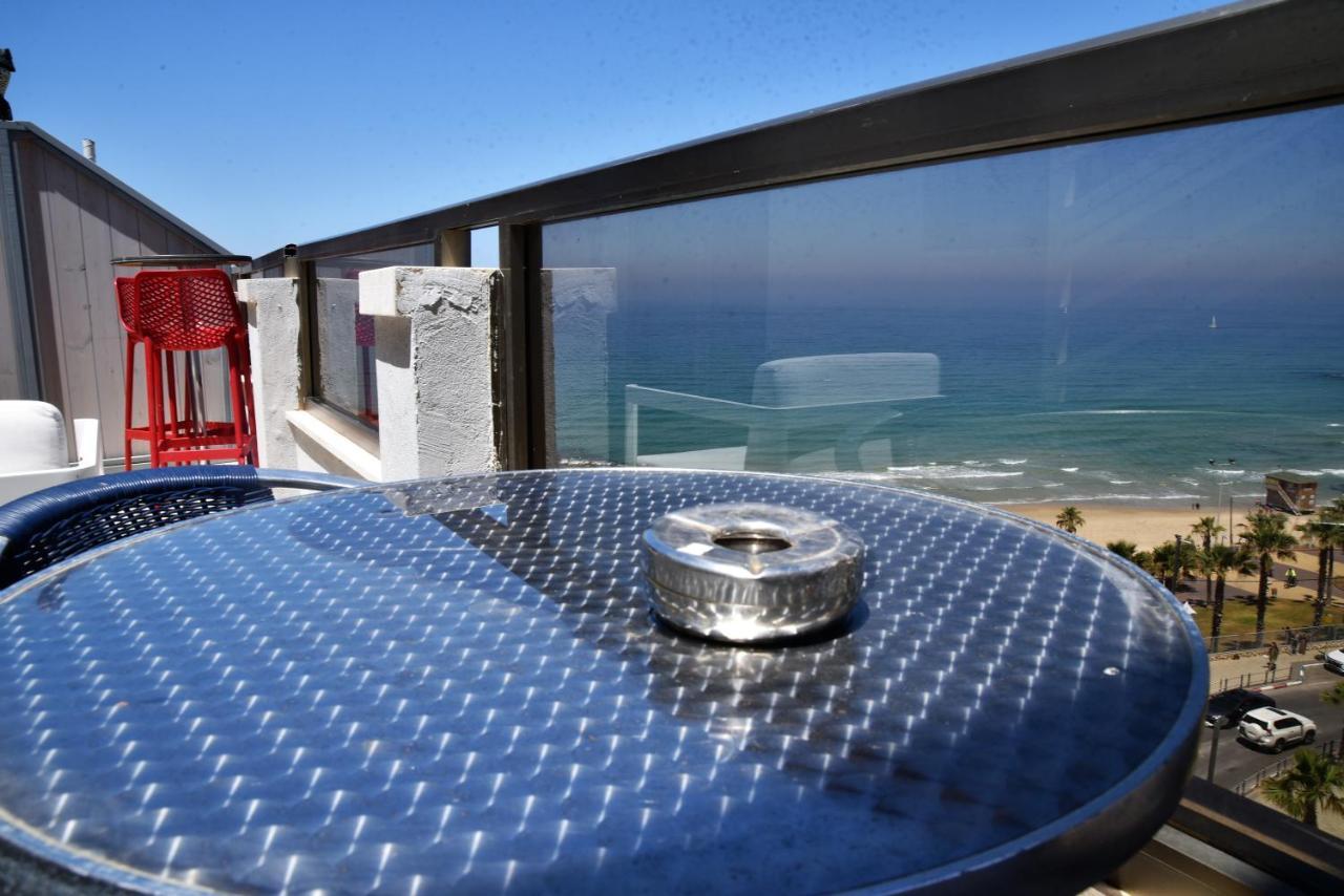 Penthouse Apartment On The Beach Бат-Ям Экстерьер фото